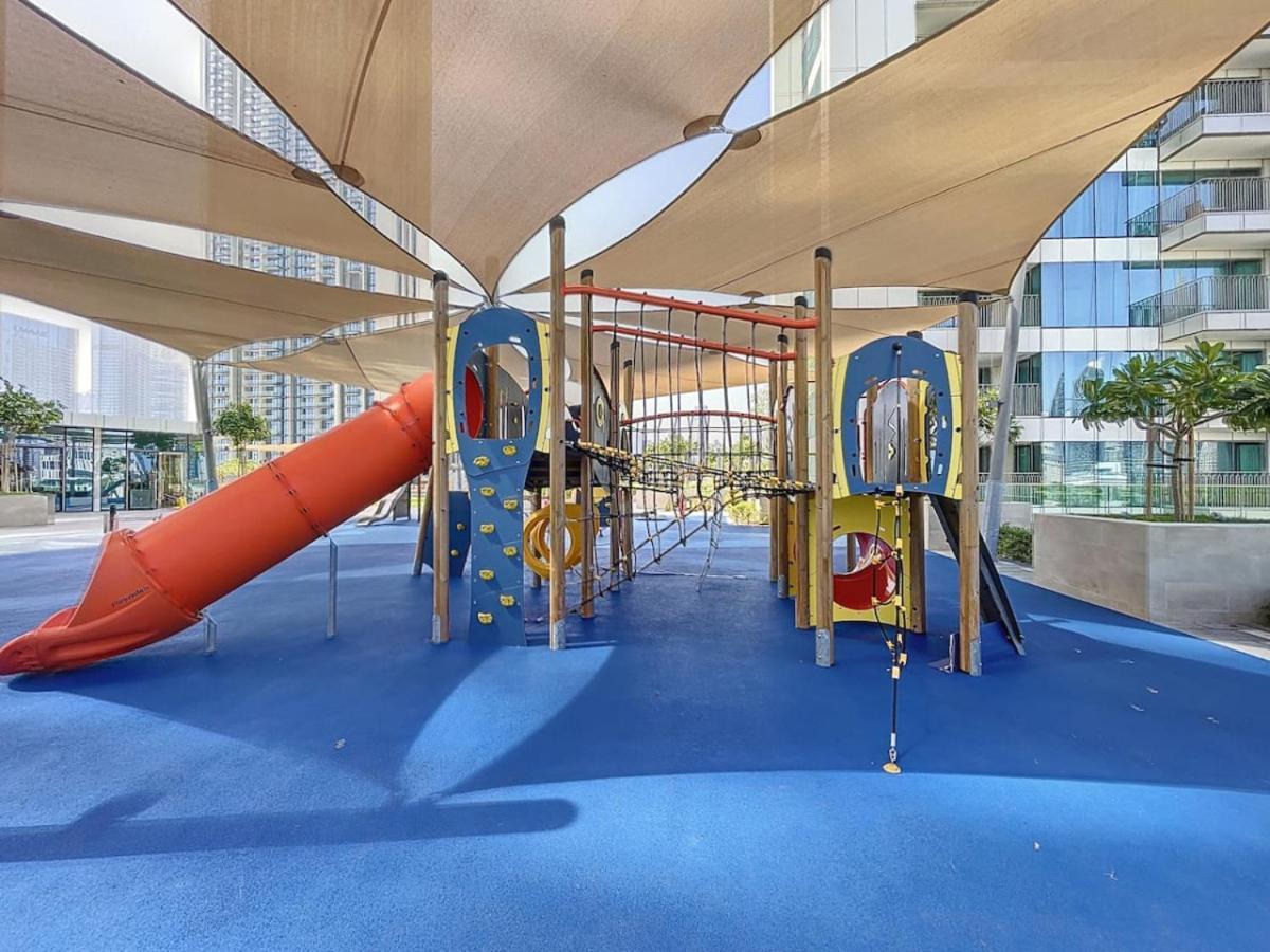 Downtown Views 2 - Incredible Two Bedroom Dubaï