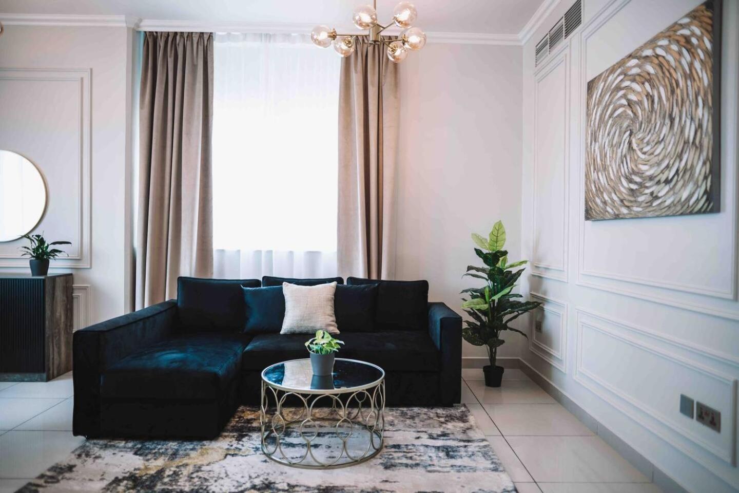 Gorgeous And Sea Views From A High-rise Apart-hotel Dubai