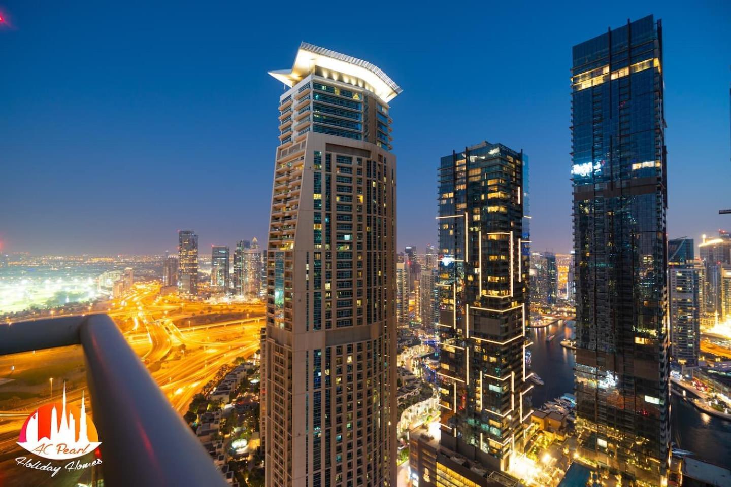 Feel Like Away From On 34th Floor Lägenhetshotell Dubai