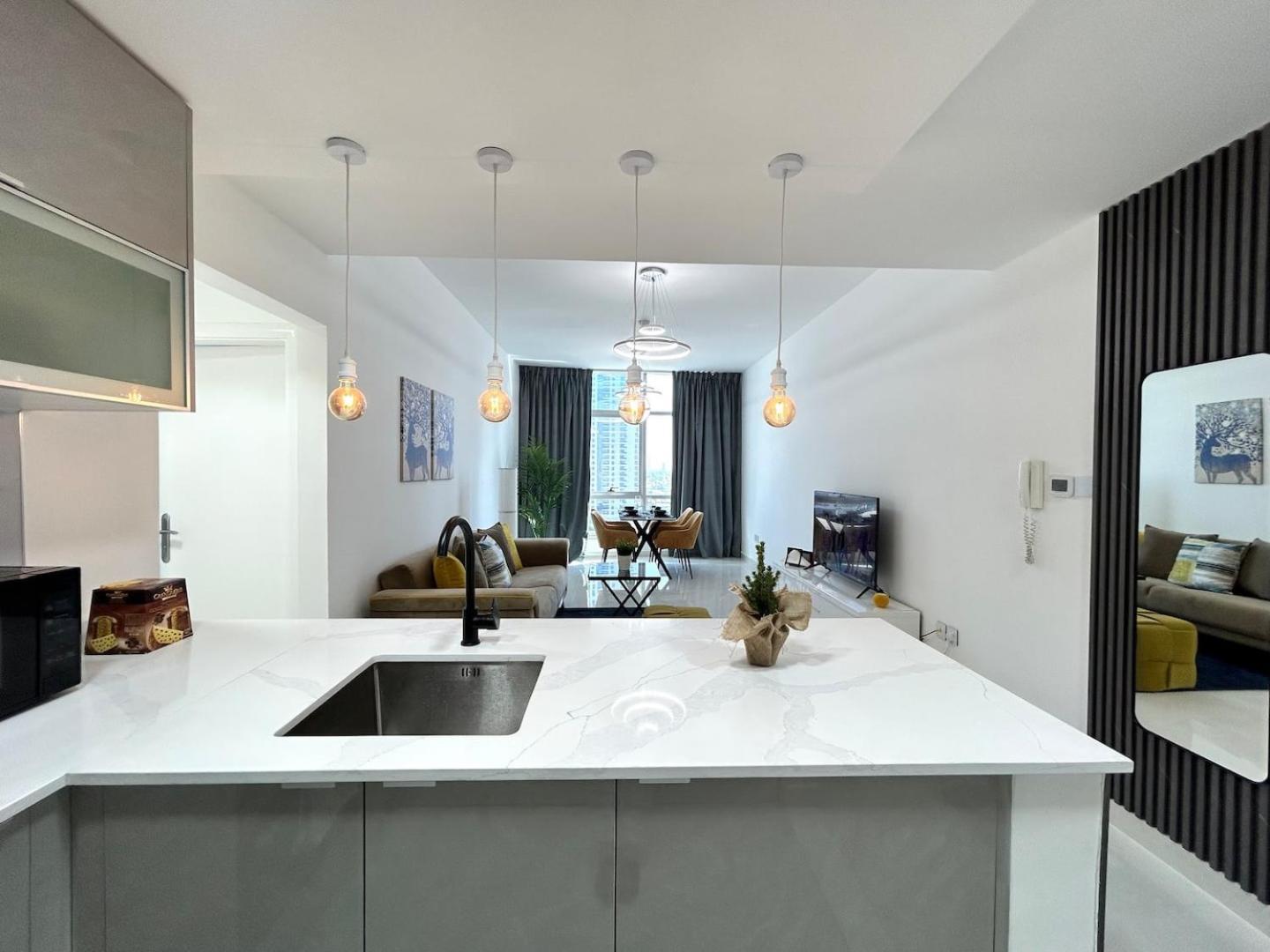 Charming One Bedroom In Marina Apartemen