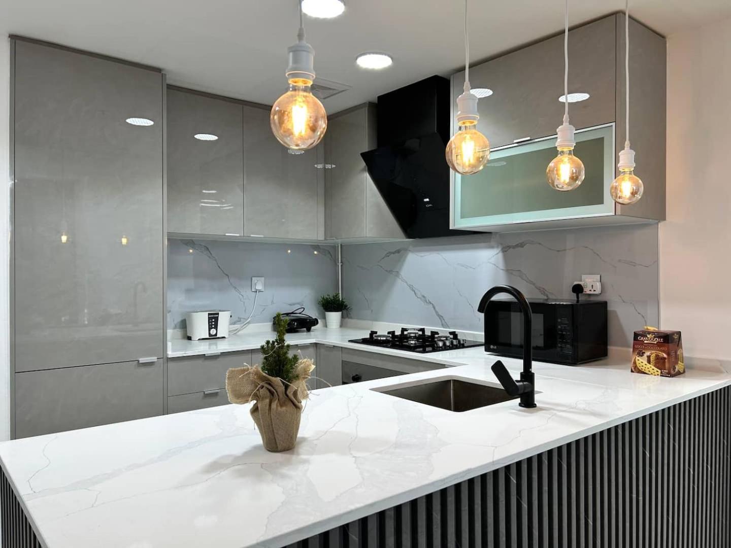 Apartemen Charming One Bedroom In Marina