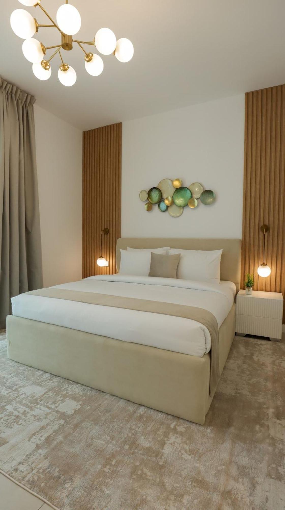 La Vie On Jbr Apartment *