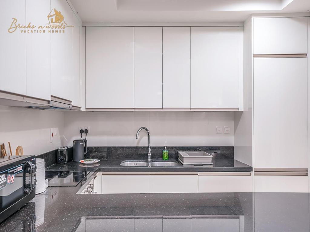 Modern High Floor Canal View1 Bhk Apartamento *