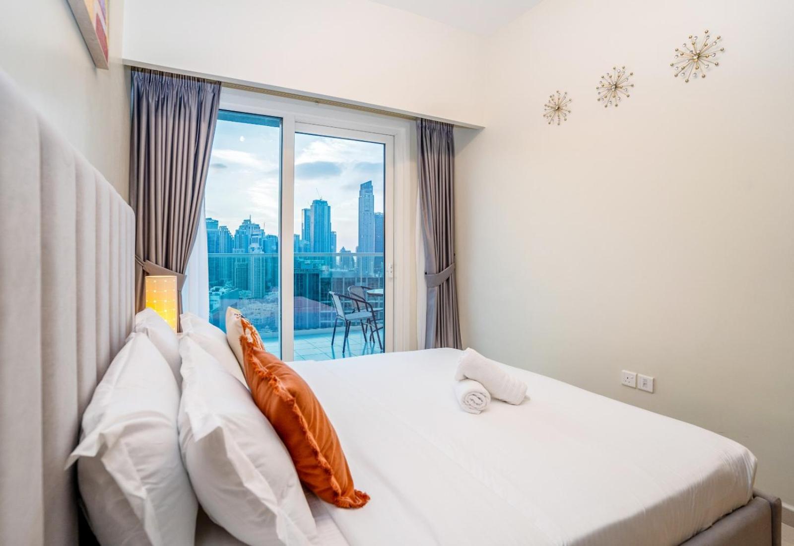 Stunning 2-bedroom Business Bay With Burj Khalifa View & Huge Balcony Apartment