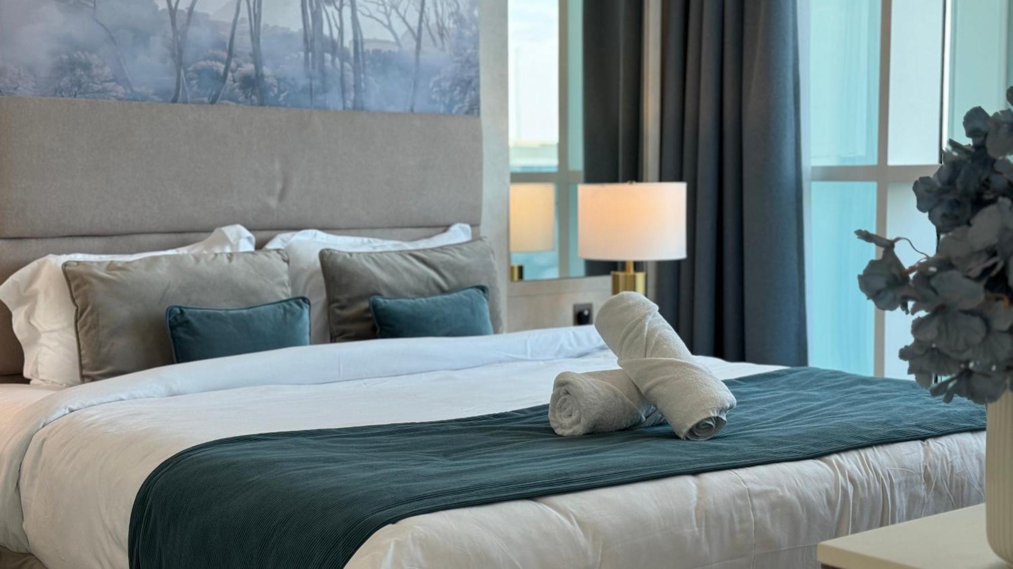 Magnificent - Damac Distinction Downtown