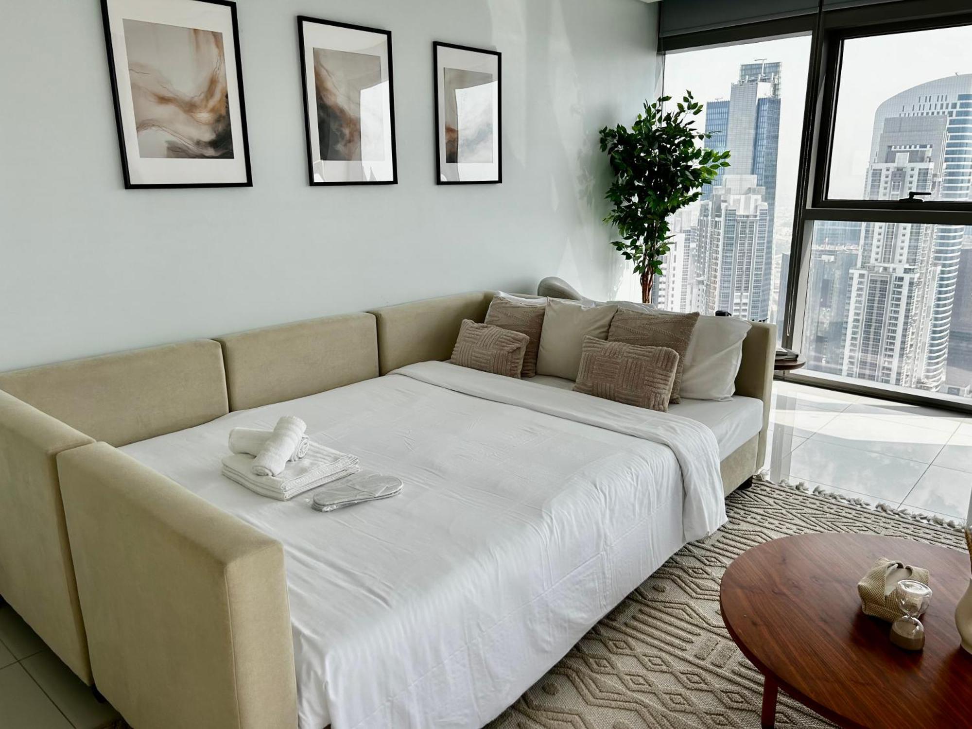 Apartament High Floor Burj Khalifa & Sea View With Stunning Infinity Pool *
