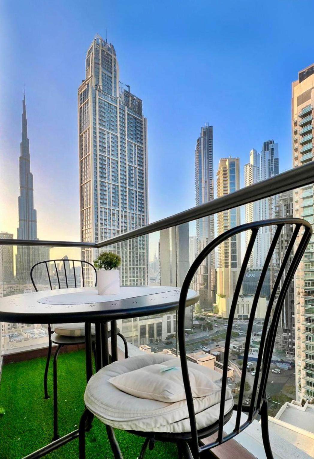 Apartemen Stunning Burj And Fountain View - 2br