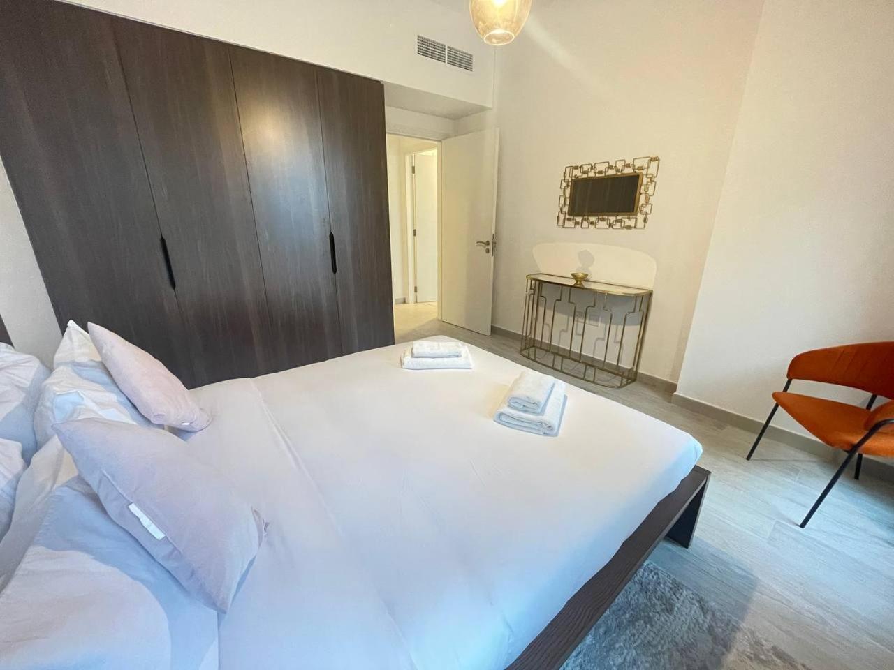 Apartamento Luxe & Comfy Madinat Jumeirah - Apartment With Scenic Views - Pool Managed By Sunnyhomes Dubai