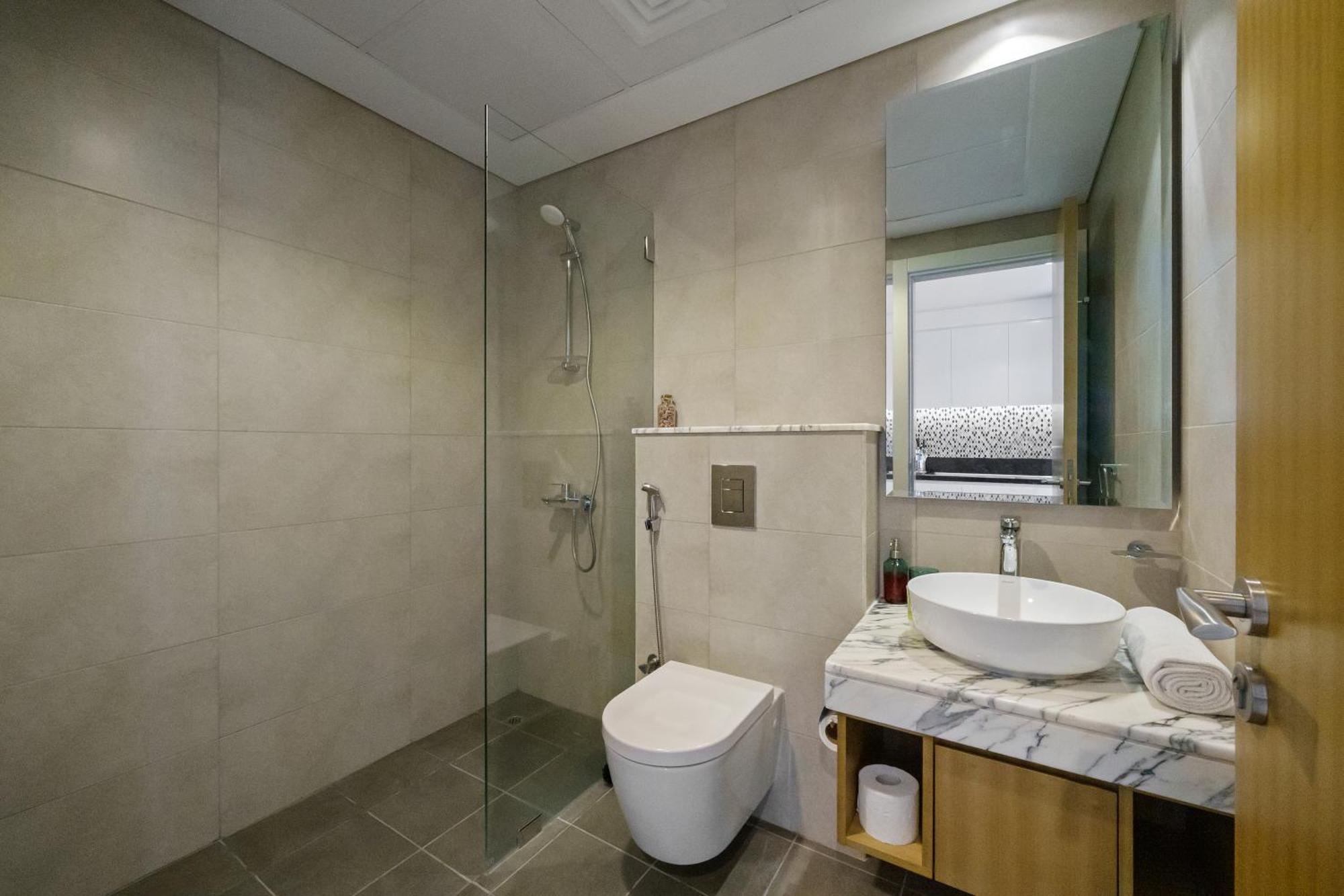 Stylish With Great Views High Floor