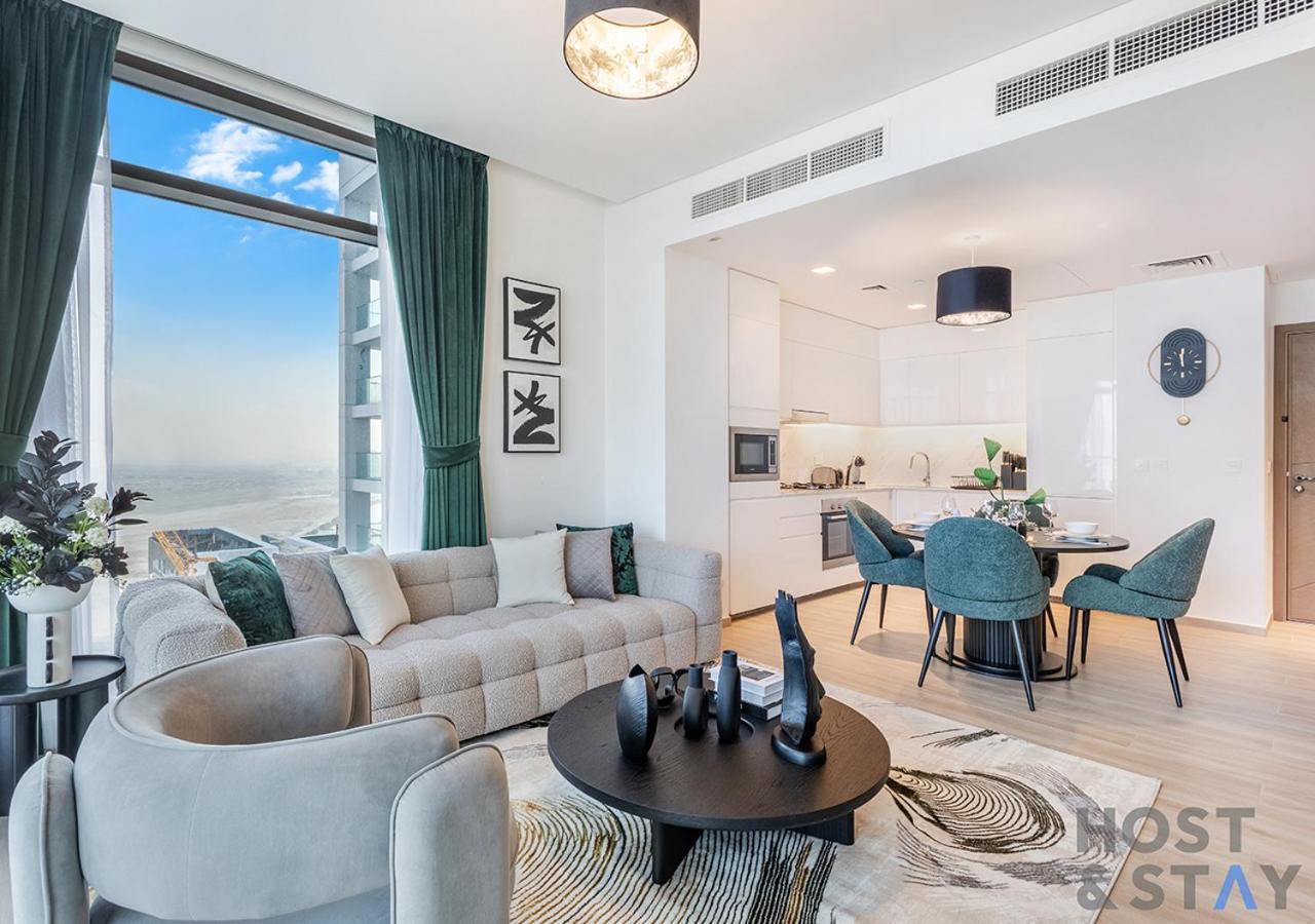Appartement 2-br Getaway At Palace Residences, Creek Dubaï
