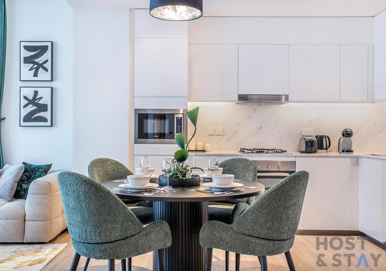 2-br Getaway At Palace Residences, Creek Appartement Dubaï