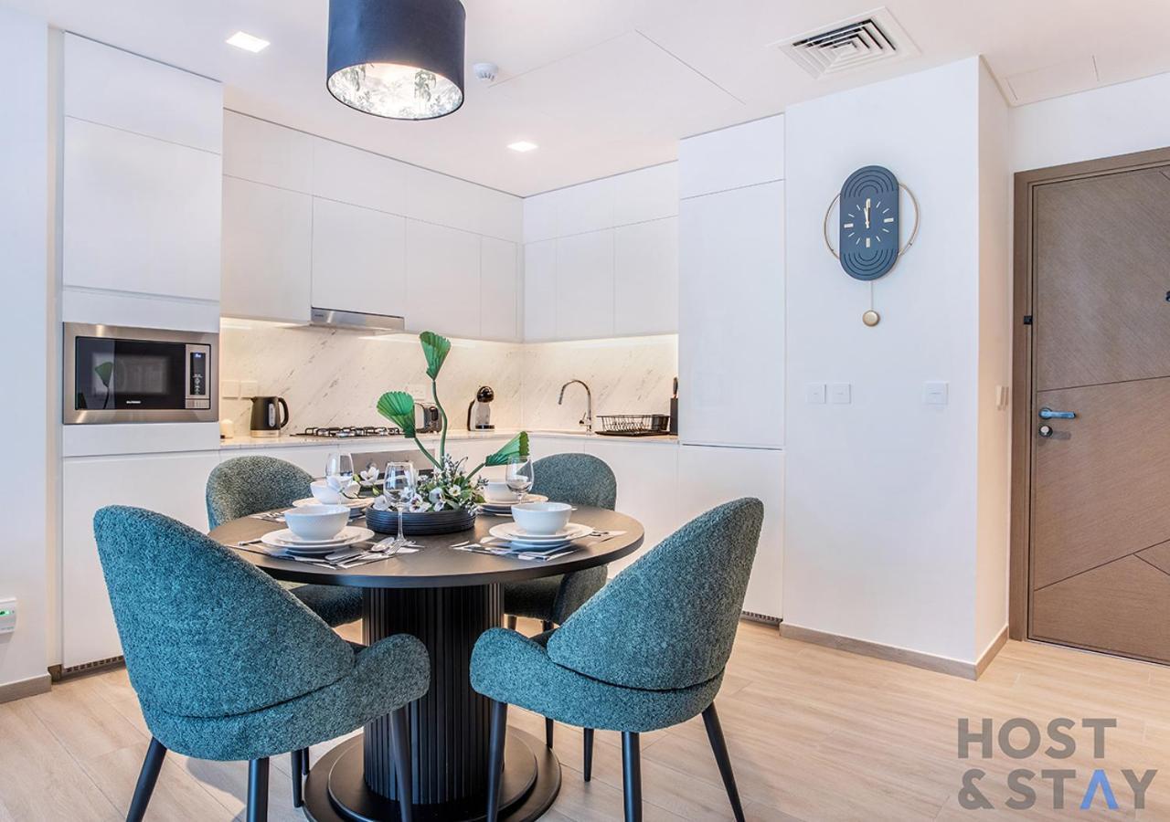 2-br Getaway At Palace Residences, Creek