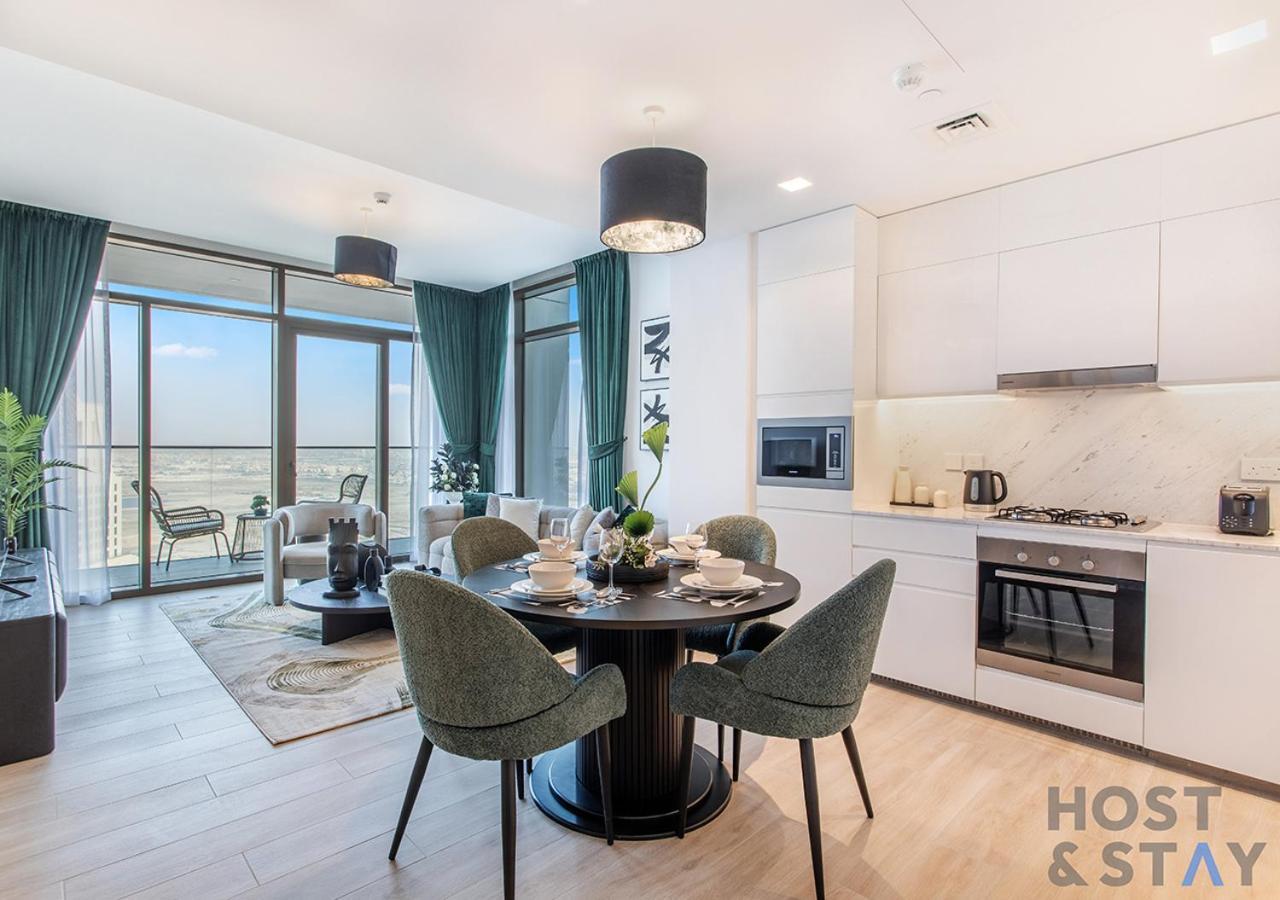 2-br Getaway At Palace Residences, Creek Appartement