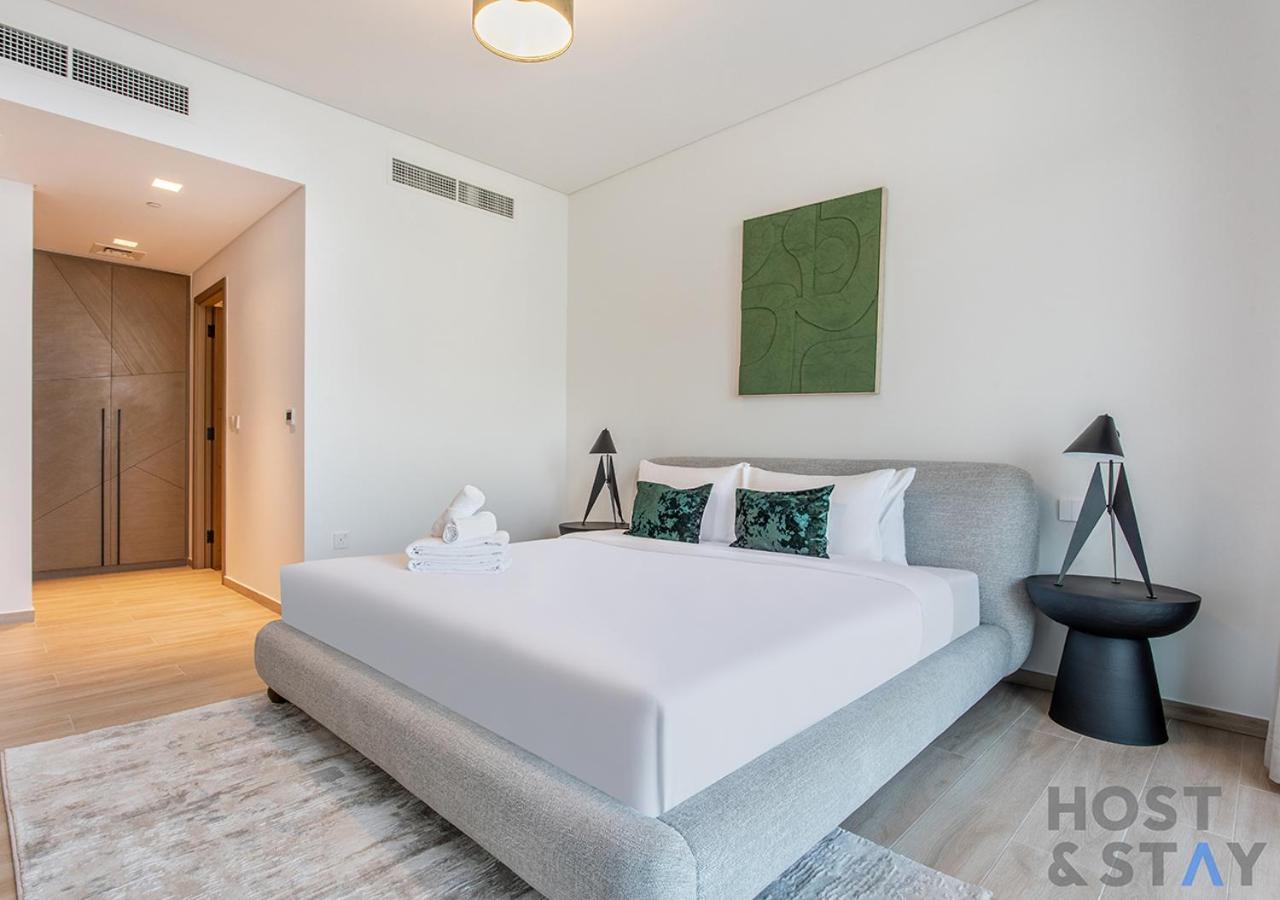Appartement 2-br Getaway At Palace Residences, Creek Dubaï