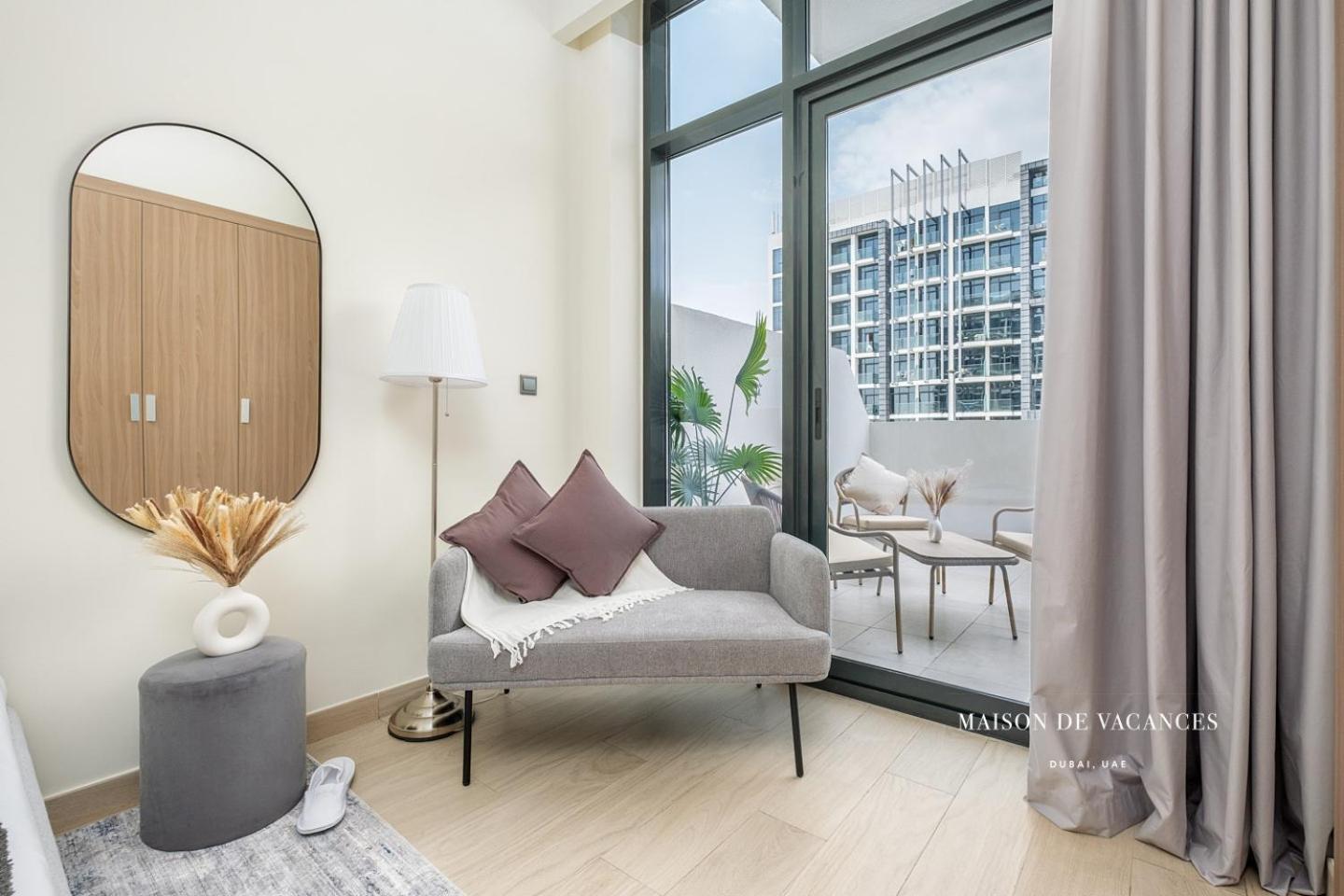 Apartamento Large Balcony 10mins From Mall Dubai
