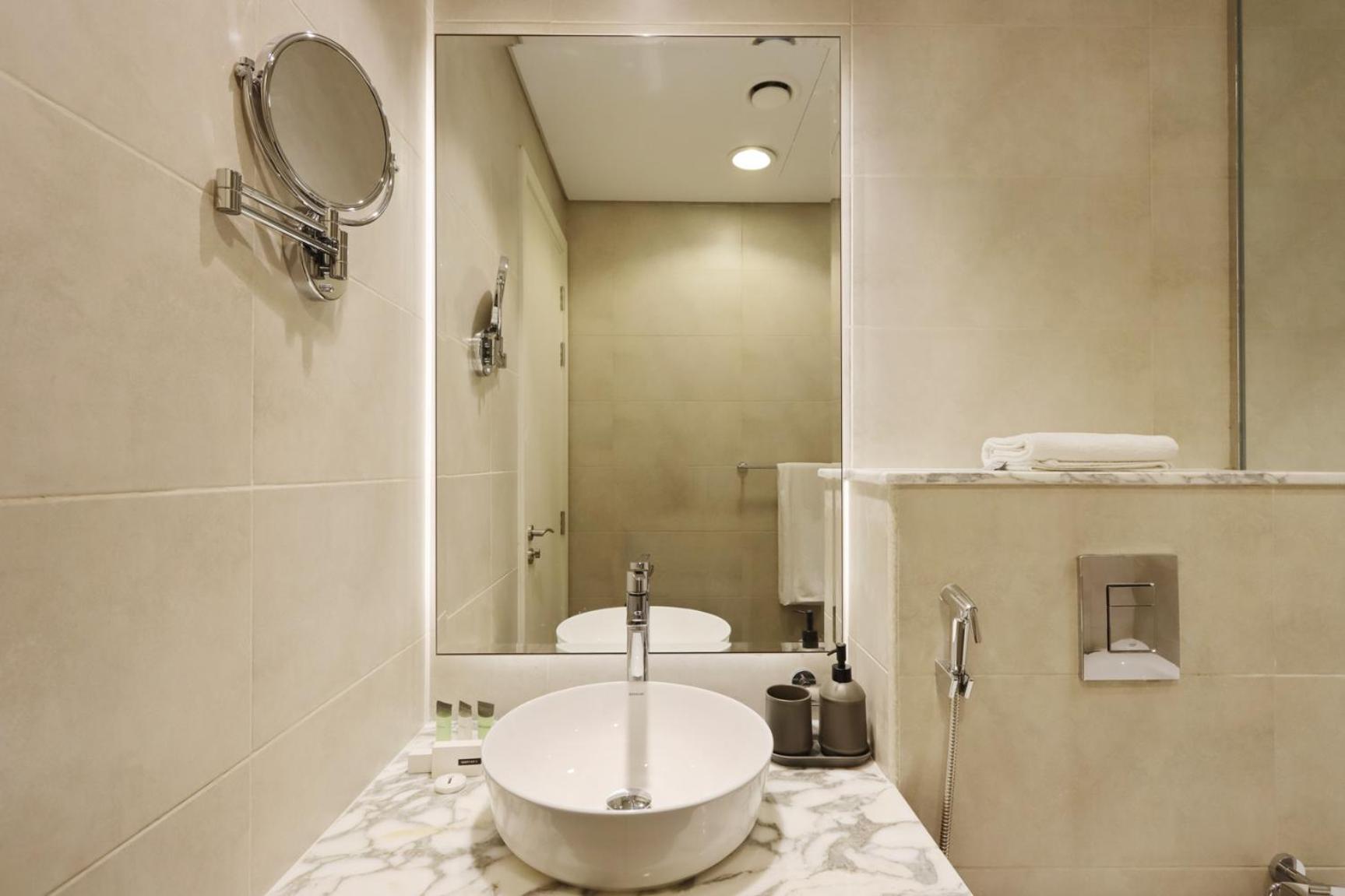Paramount Midtown - Upgraded High-floor 2 Br Appartement Dubaï