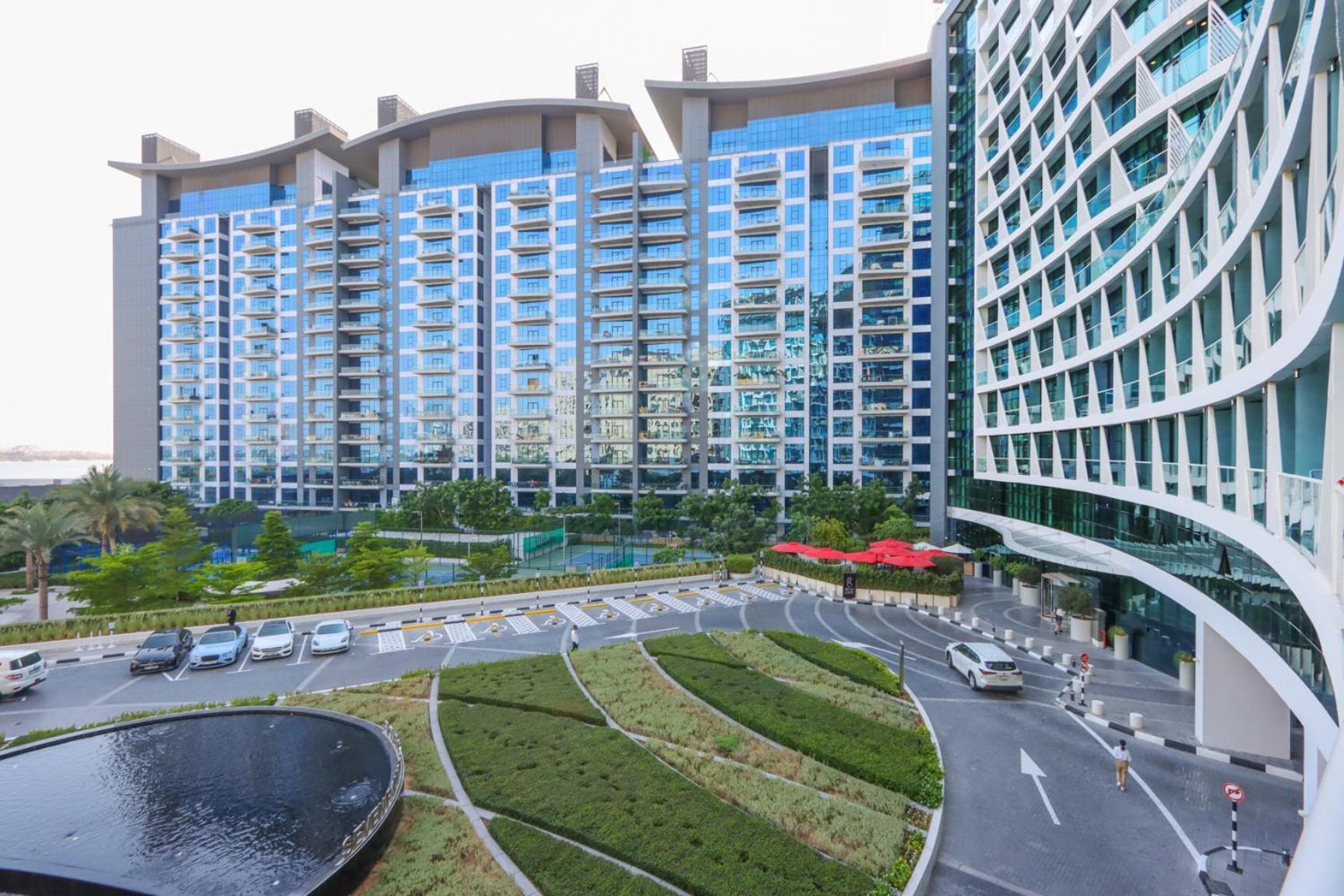 Livbnb- Premium On Palm Jumeirah Beachfront Apartment Dubai