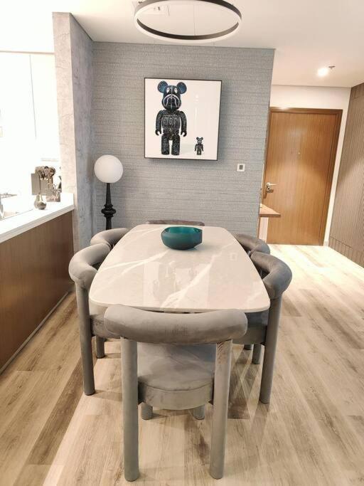 Сasa de vacaciones Burj View - 10 Minutes Walk Dream Lux Designer 3bd *