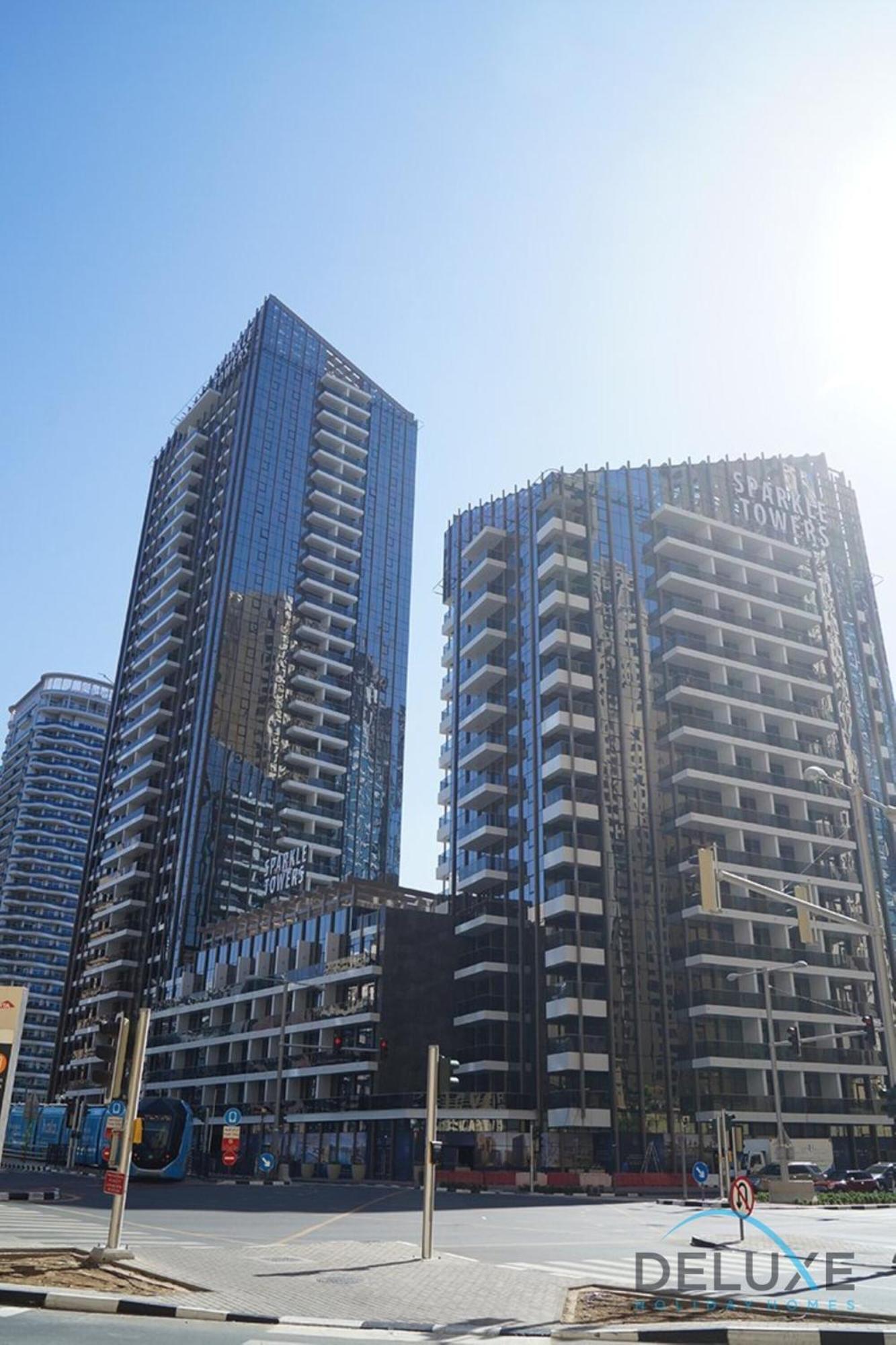 Charming 1br In Sparkle Tower 1, Marina By Deluxe Homes Dubaï