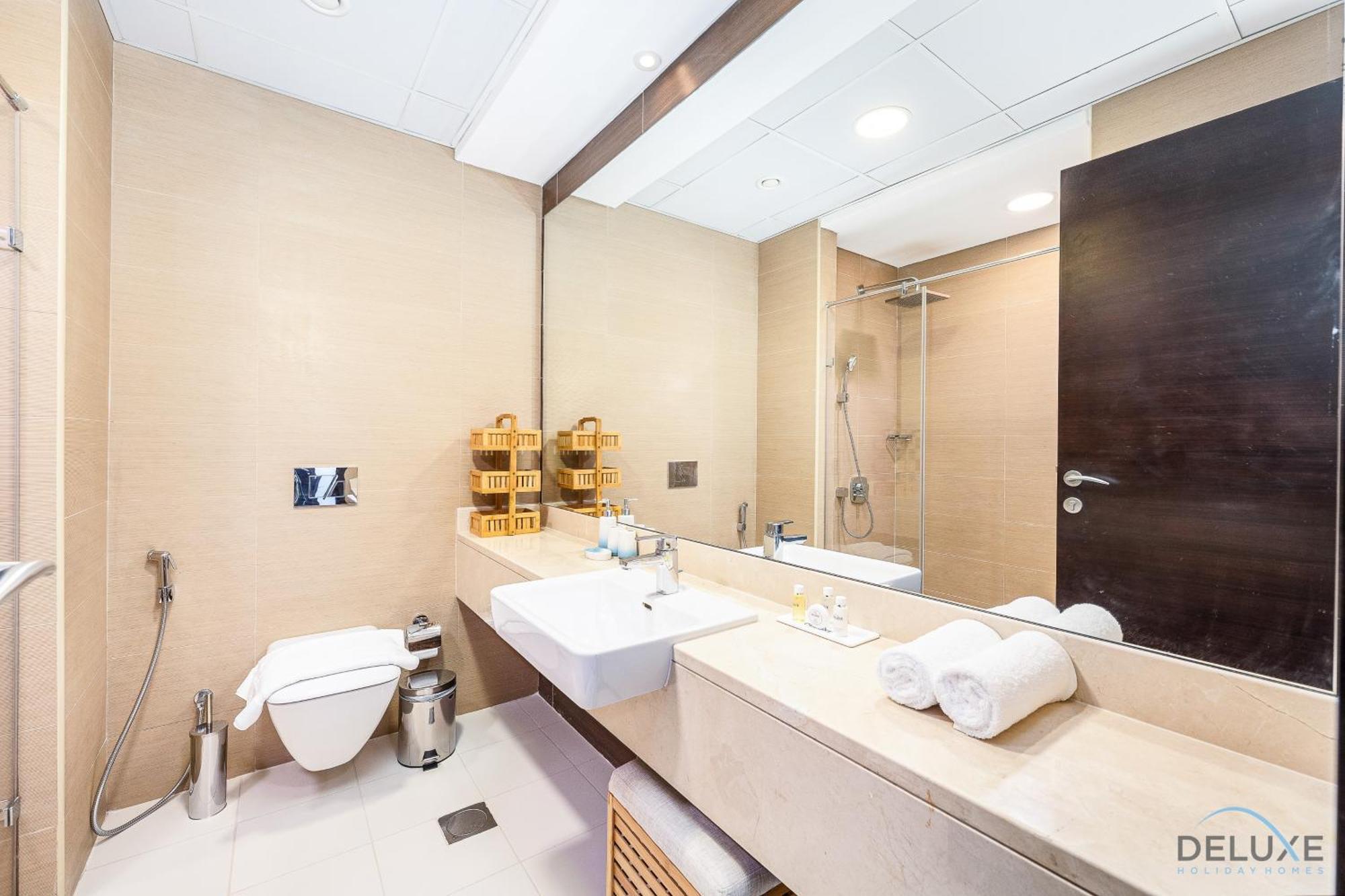 Appartement Charming 1br In Sparkle Tower 1, Marina By Deluxe Homes Dubaï