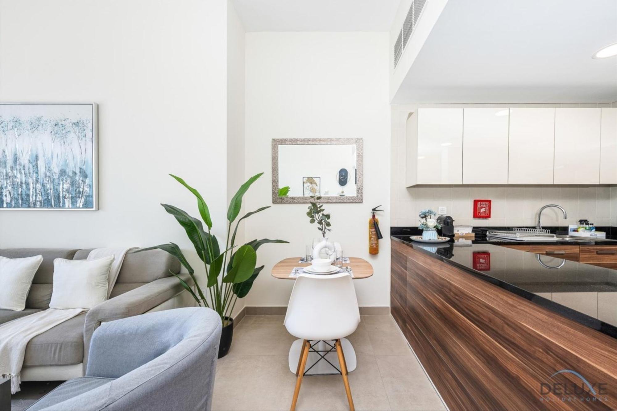 Charming 1br In Sparkle Tower 1, Marina By Deluxe Homes *
