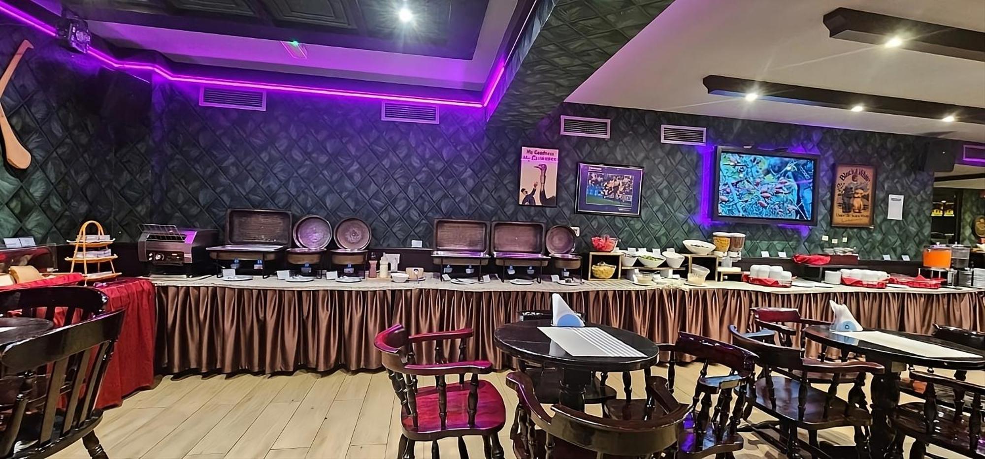 Golden Tulip Deira Hotel