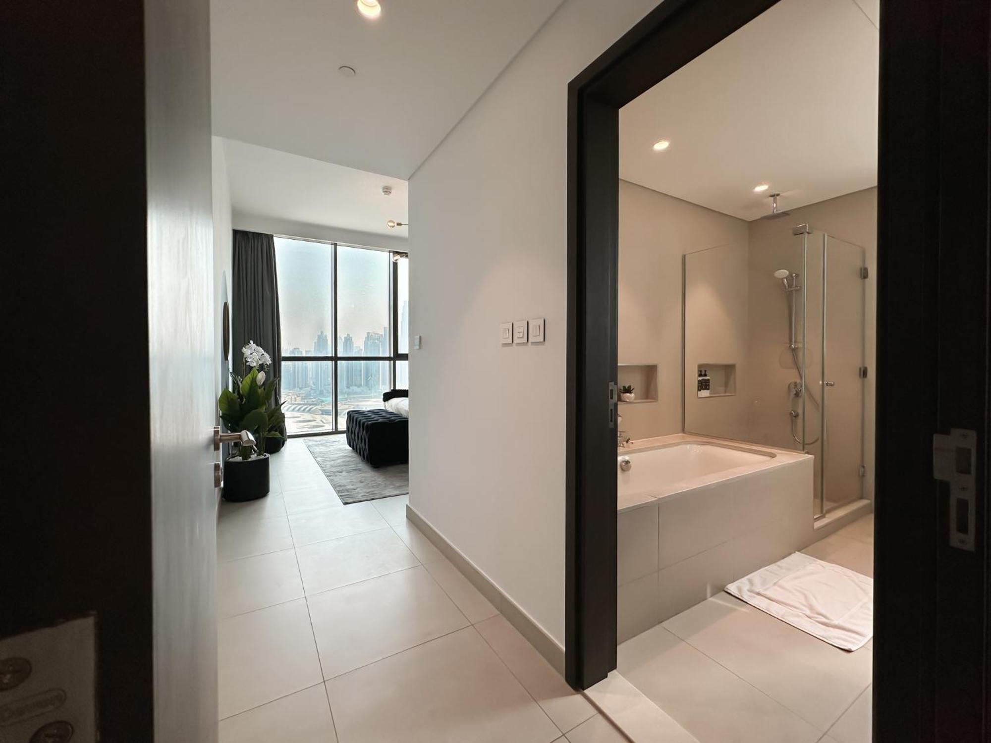 Stylish 2 Bedroom Dior-inspired Connected To Mall * Dubái