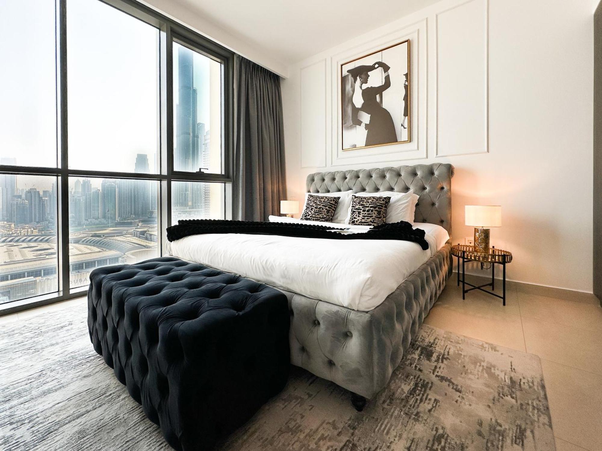 Stylish 2 Bedroom Dior-inspired Connected To Mall Appartement *