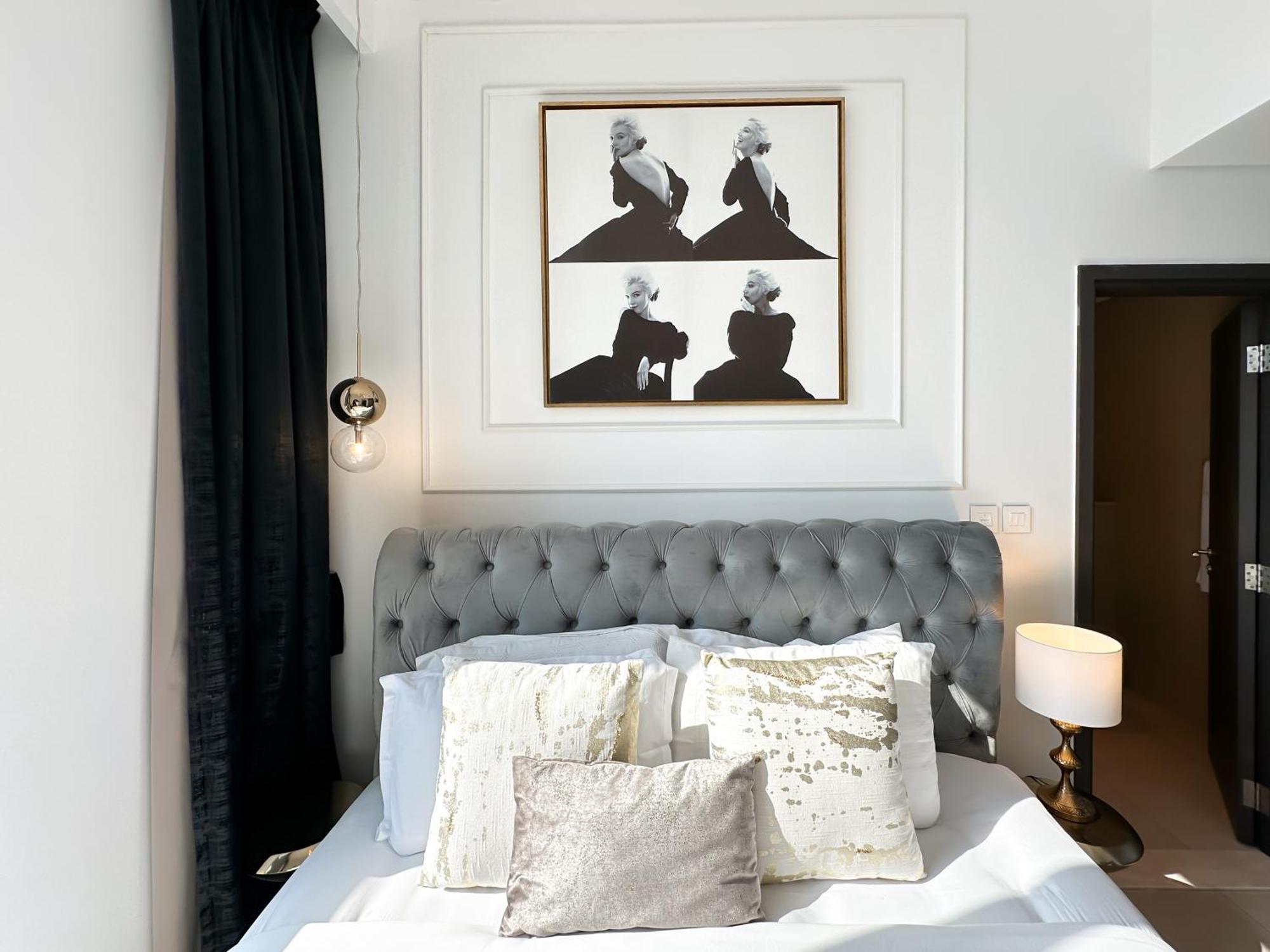 Appartement Stylish 2 Bedroom Dior-inspired Connected To Mall Dubai
