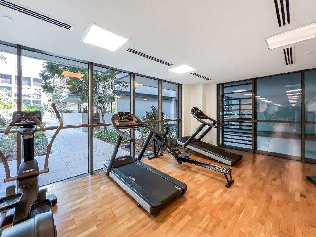 Luxury With Pool, Patio & Gym In Walk Lägenhet
