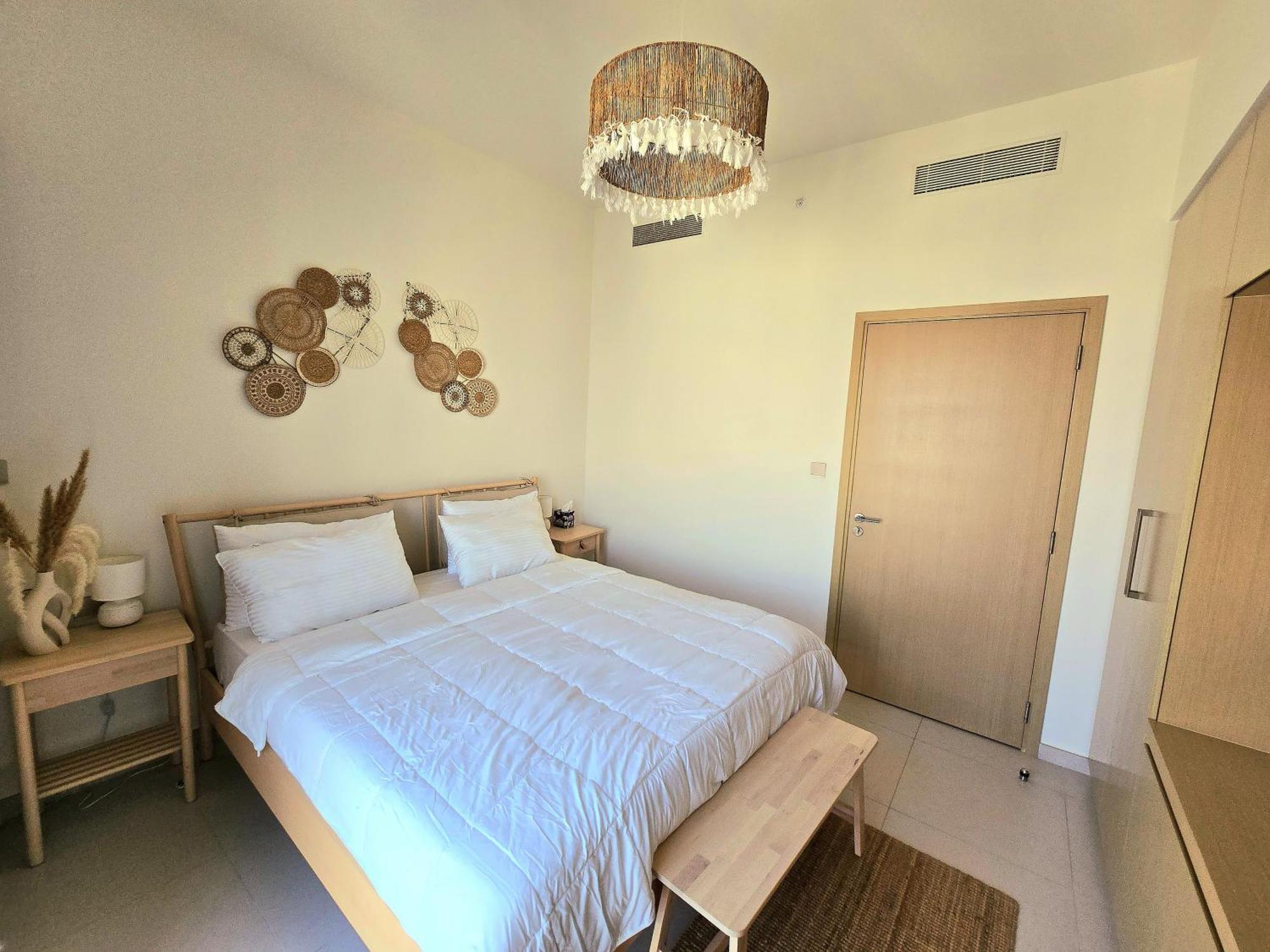 1 Bedroom High Floor With Stunning Night View-3 Mint Walk To Mall & Burj Khalifa Dubaï