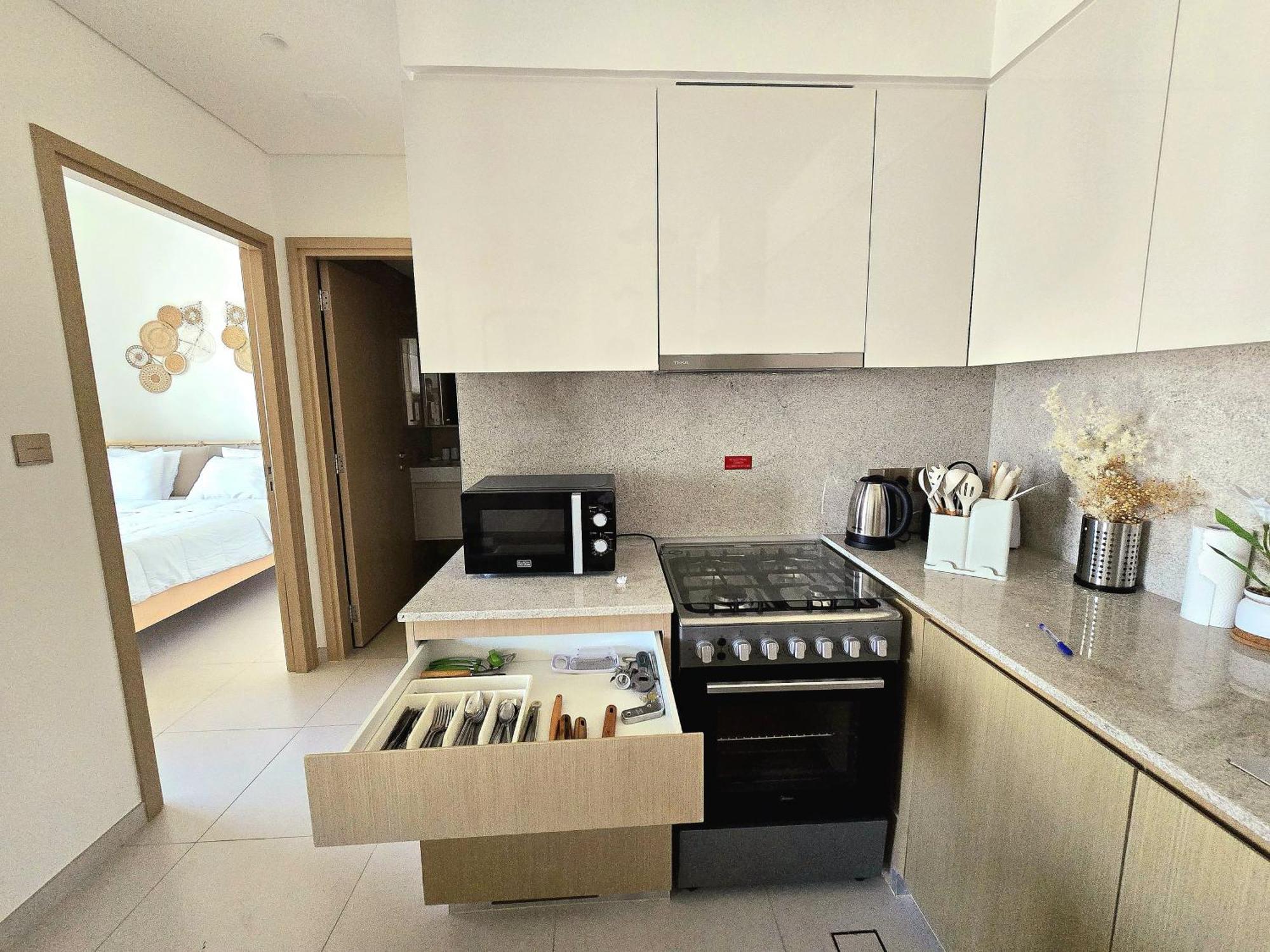 Appartement 1 Bedroom High Floor With Stunning Night View-3 Mint Walk To Mall & Burj Khalifa *