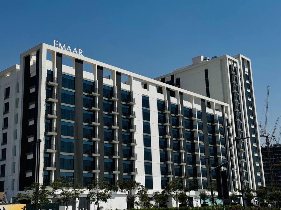 Golfville Lighthousedubai Hills * Dubaï