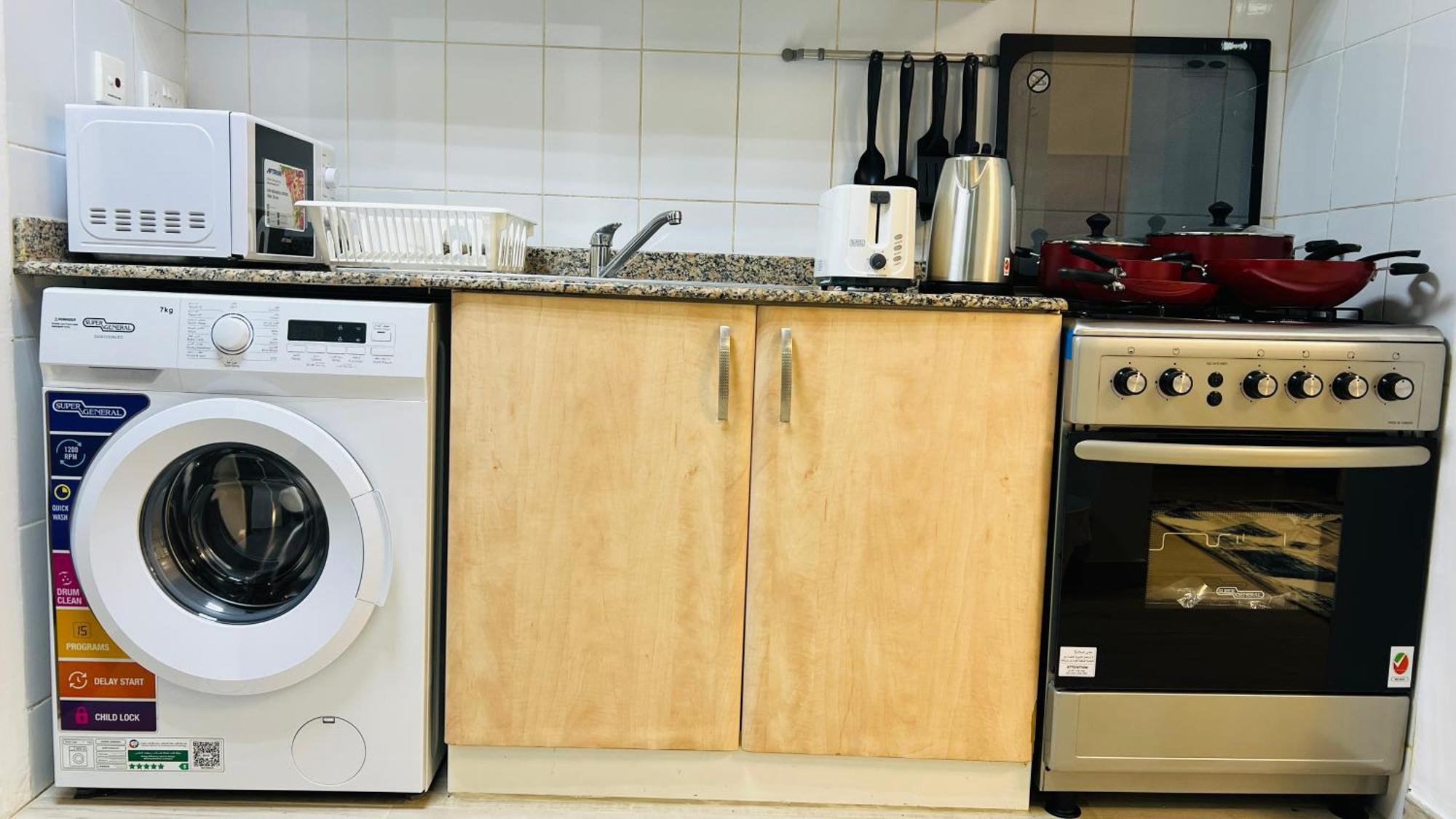 Apartment Spacious Furnished With Balcony Spain Cluster International