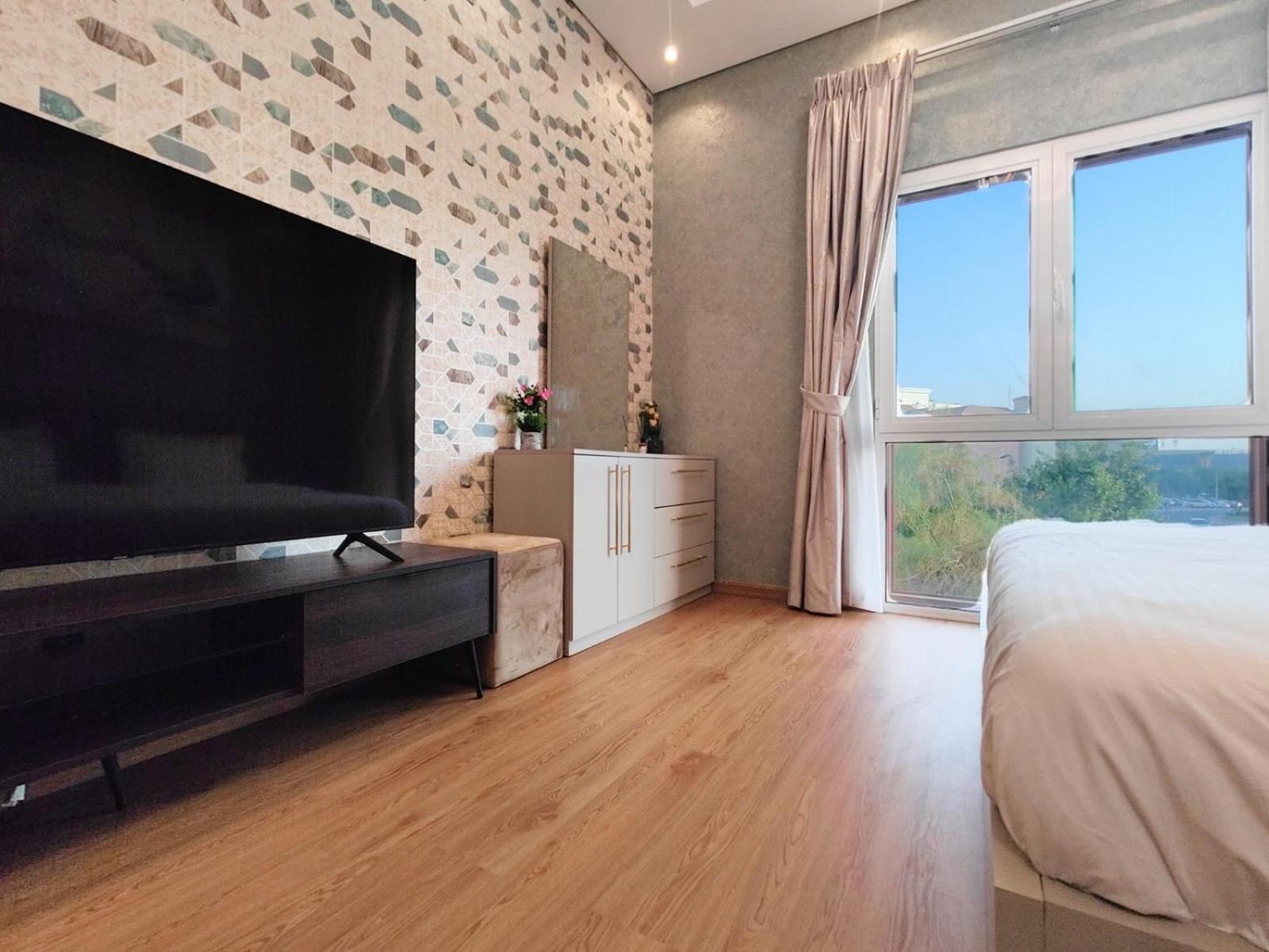 Stunning At Discovery Gardens Building # 77 Near Metro Station By Al Sarya Appartement