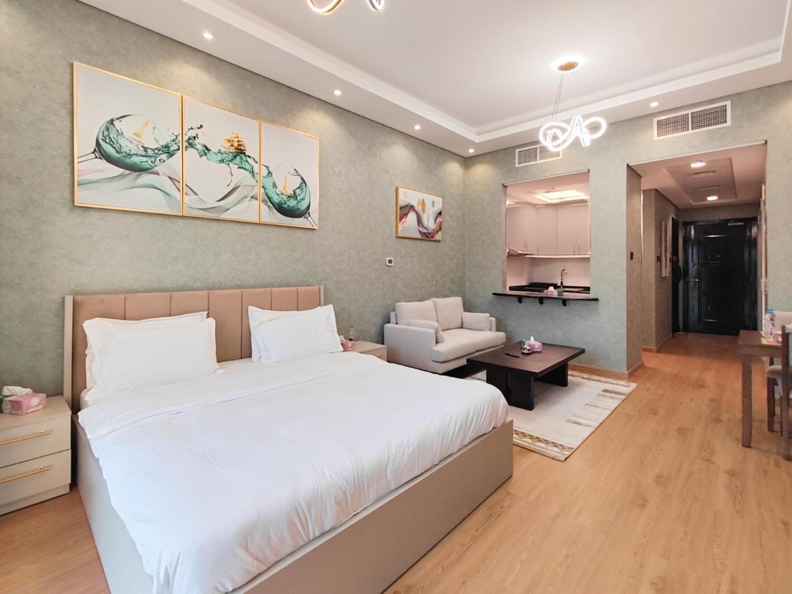 Stunning At Discovery Gardens Building # 77 Near Metro Station By Al Sarya Appartement