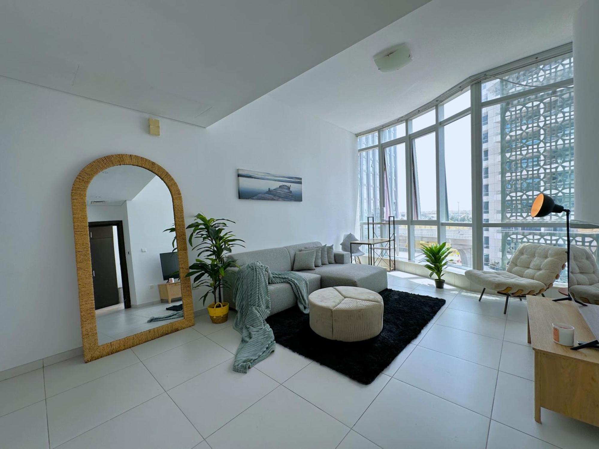 Amazing Roof Pool In 1 Bhk Flat In Marina Appartement *