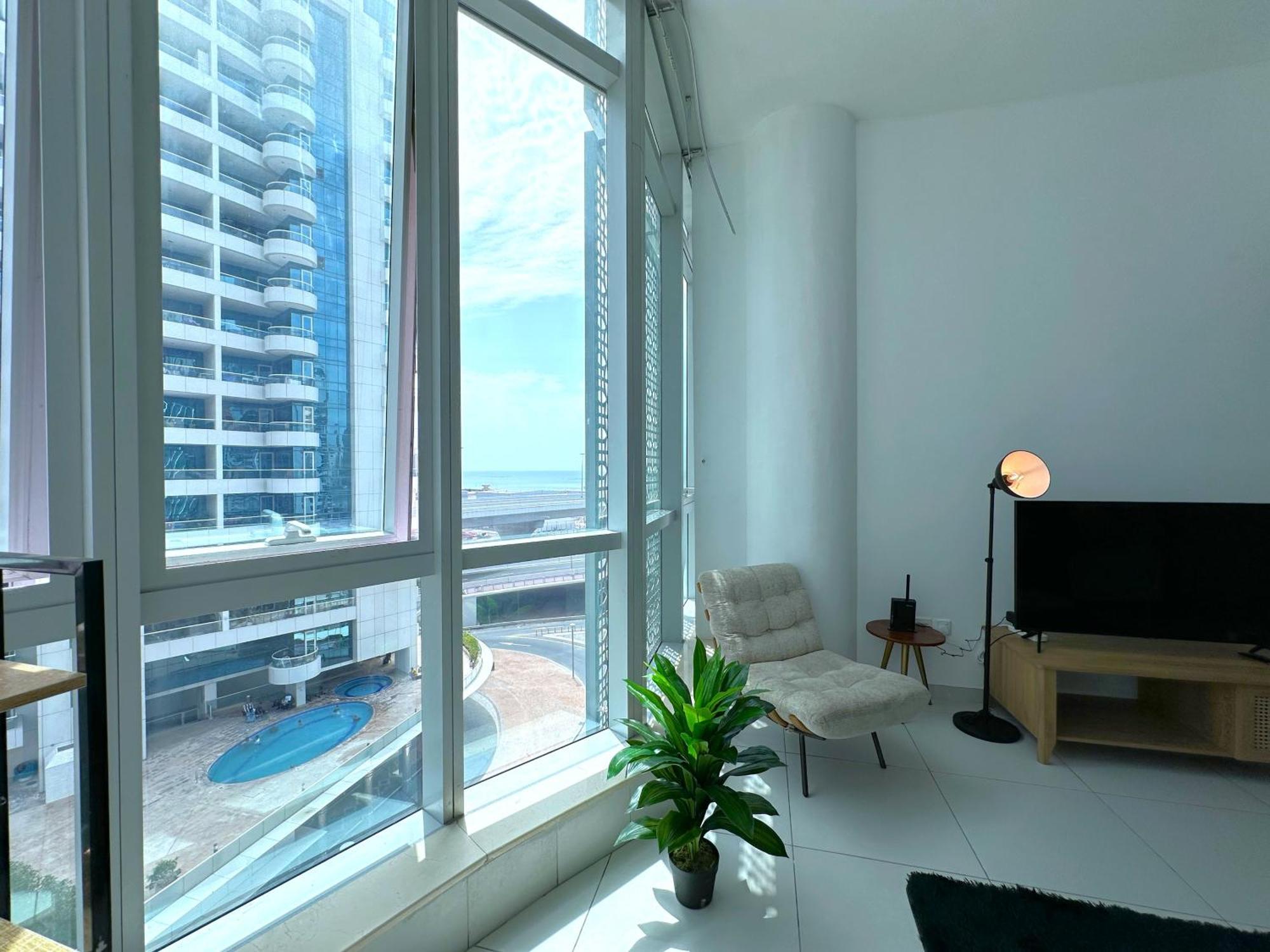 Appartement Amazing Roof Pool In 1 Bhk Flat In Marina