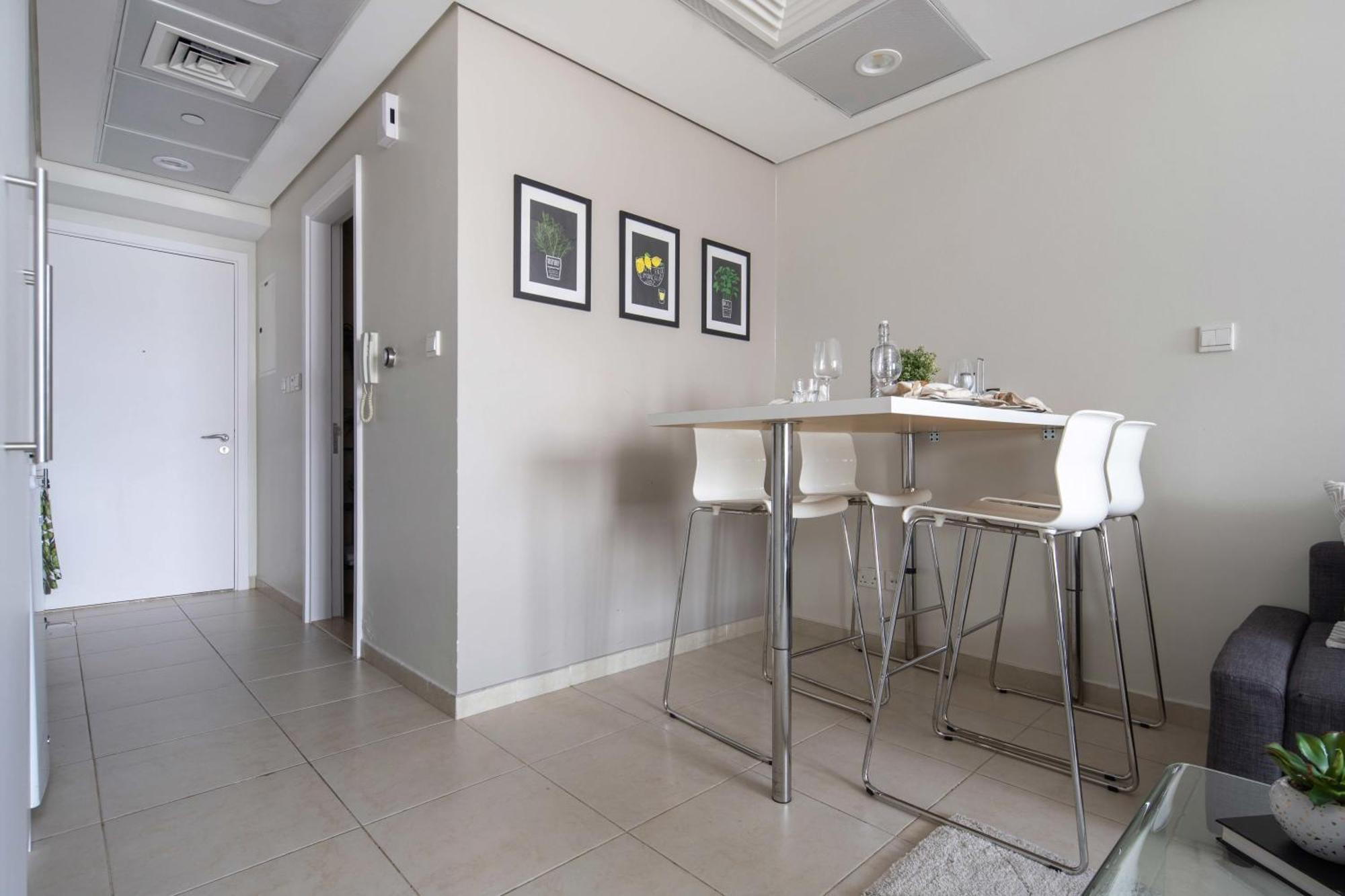 Frank Porter - Gold Crest Views Apartamento
