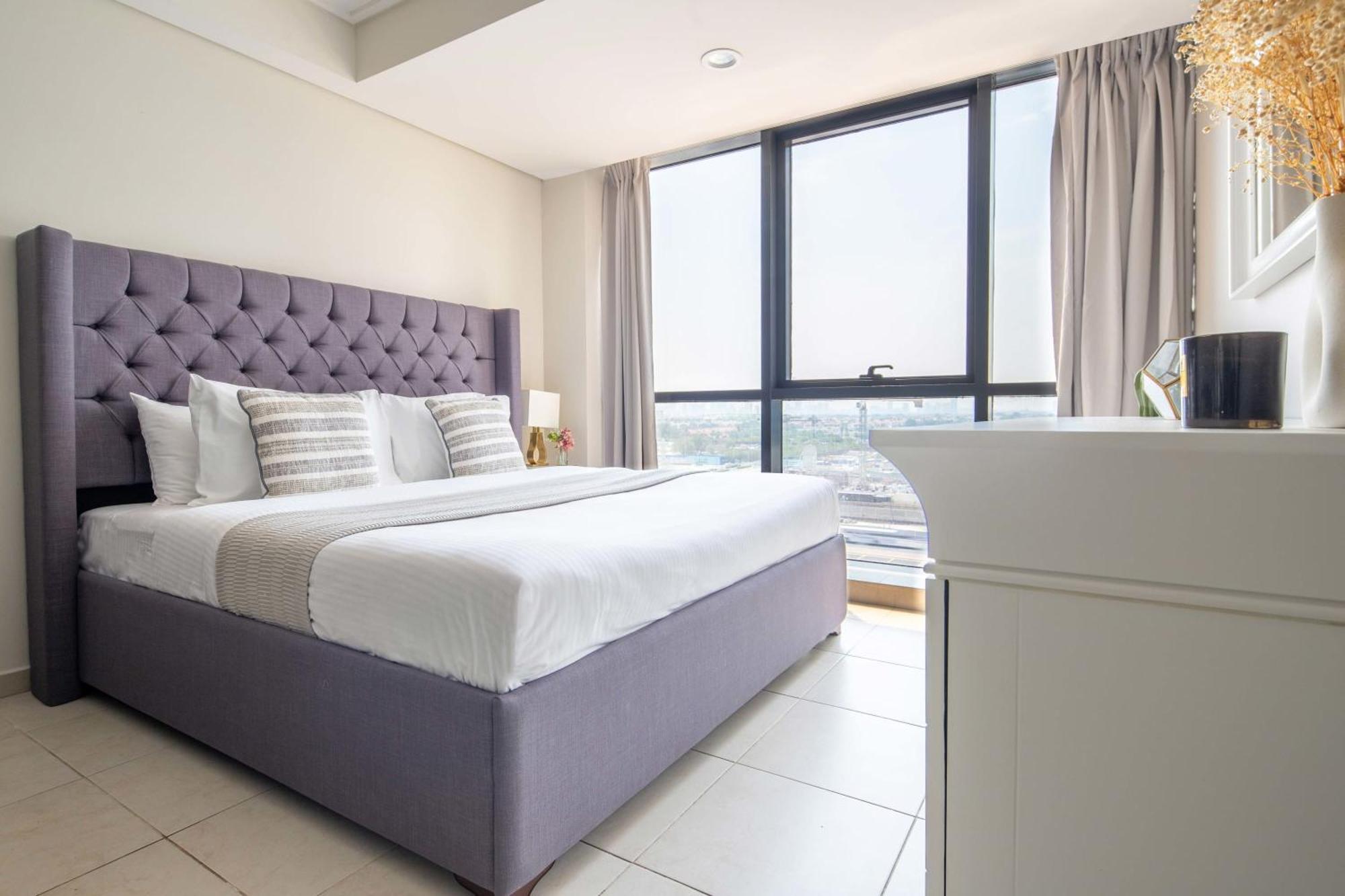 Frank Porter - Gold Crest Views Apartamento *