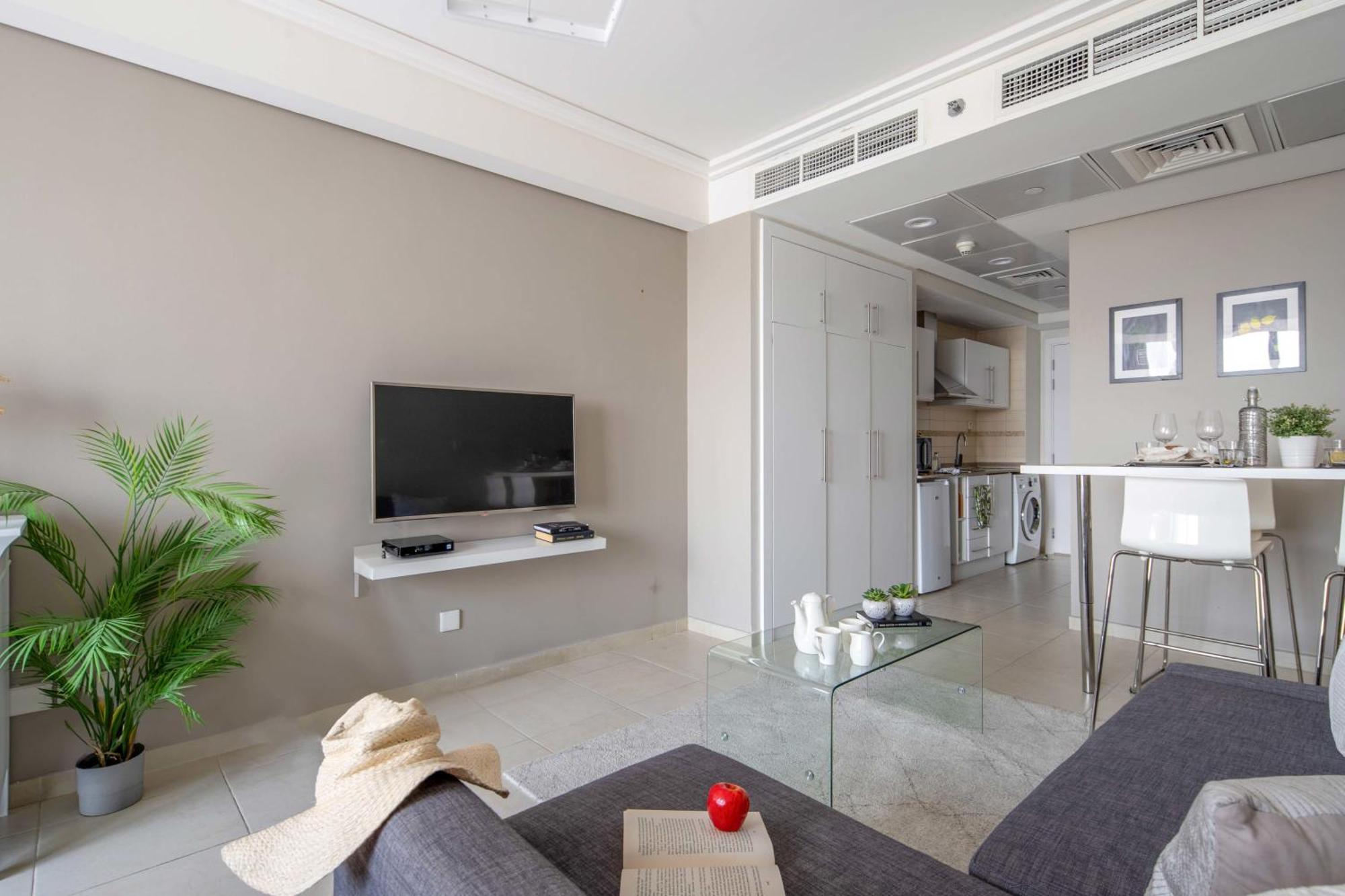 Frank Porter - Gold Crest Views Apartamento