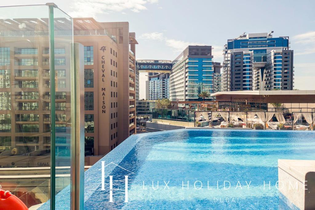 Apartment Lux Iconic Views At The Palm Tower 4 *