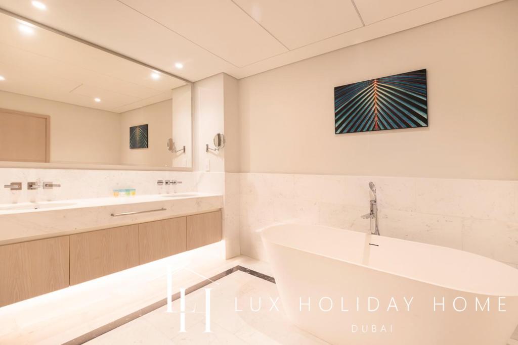 Lux Iconic Views At The Palm Tower 4 *