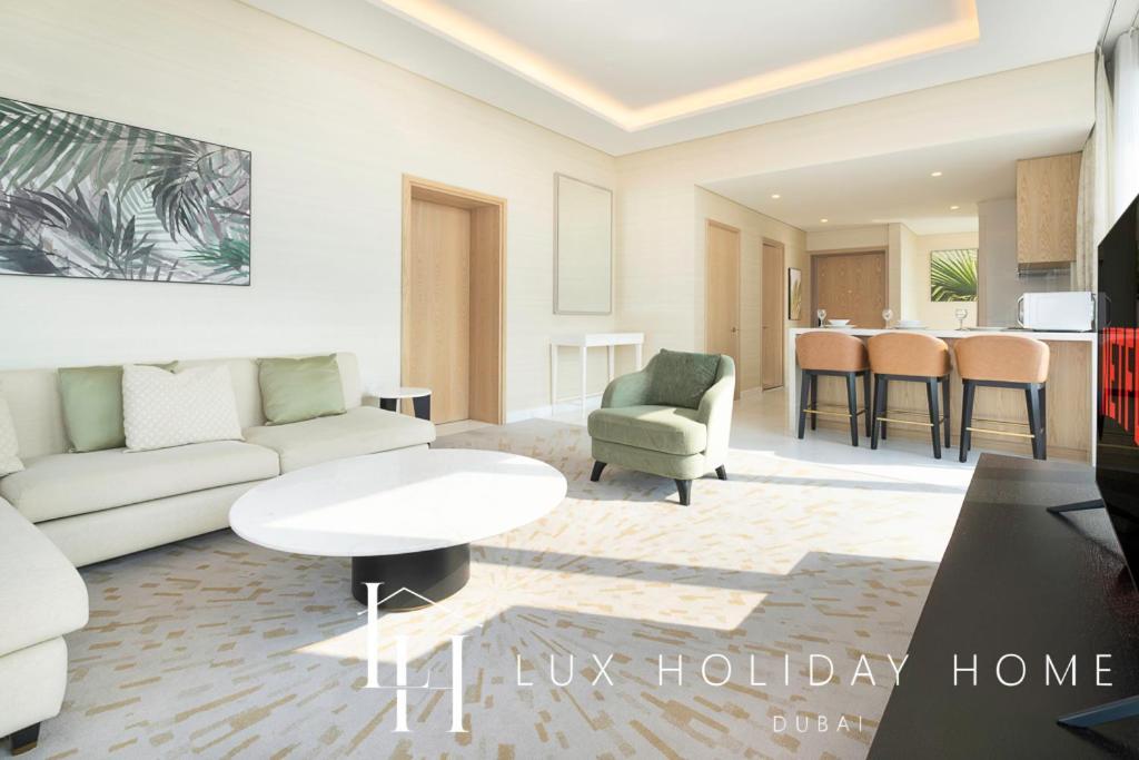 Lux Iconic Views At The Palm Tower 4 Apartment