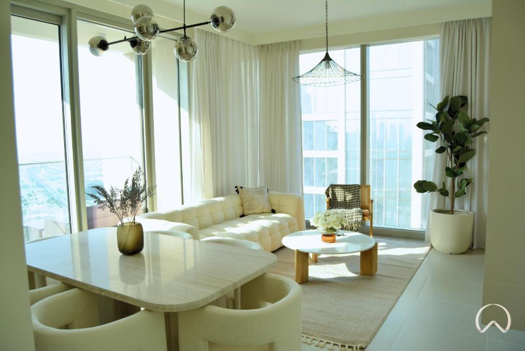 Oraya - Modern 5 Min Walk To Mall & Burj Views Appartement Dubaï