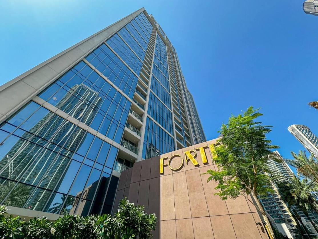 Appartement Oraya - Modern 5 Min Walk To Mall & Burj Views Dubaï