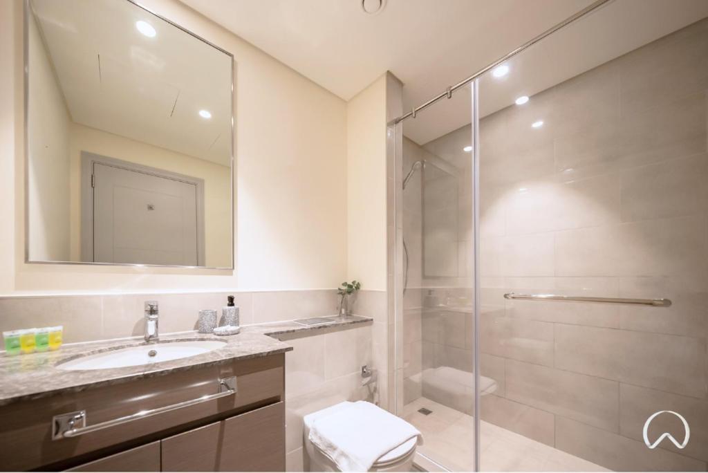 Oraya - Modern 5 Min Walk To Mall & Burj Views Dubaï