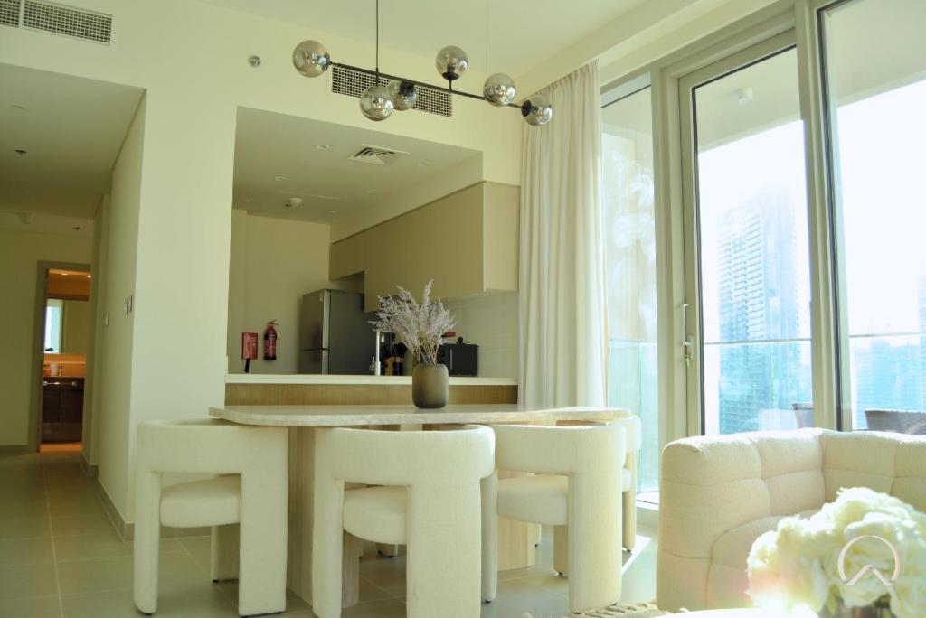 Oraya - Modern 5 Min Walk To Mall & Burj Views Appartement *