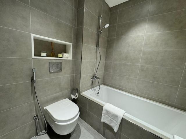 Oraya - Skyline Serenity At 1br In District One Dubai