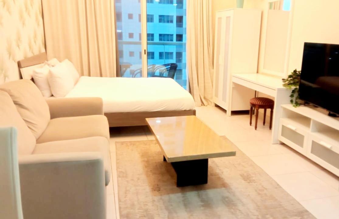 Spacious Studio Apartment The Heart Of Jbr Marina Dubai *